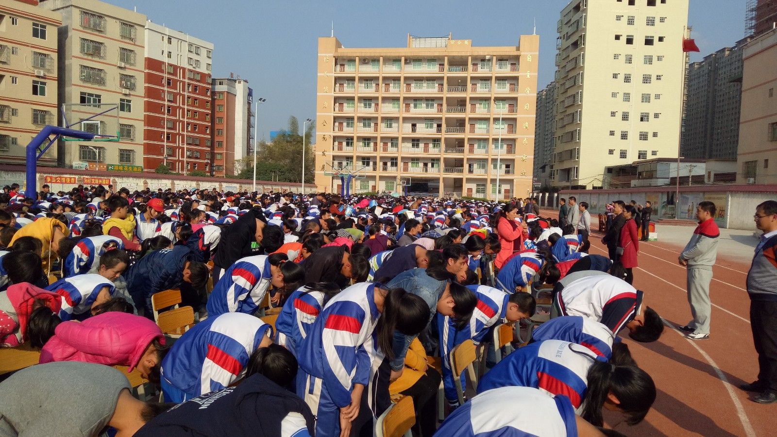 2017.12.7  广东省河源市龙川县新城初级中学  主讲：善朝教育集团   洪伸老师