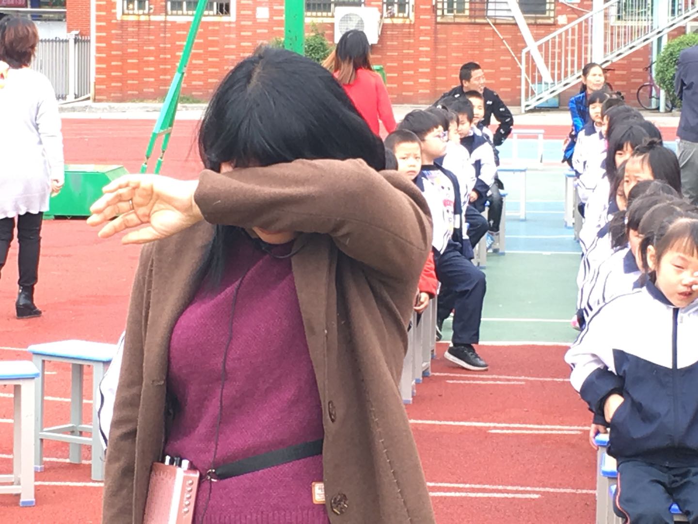 5a9e093f16b47.jpg