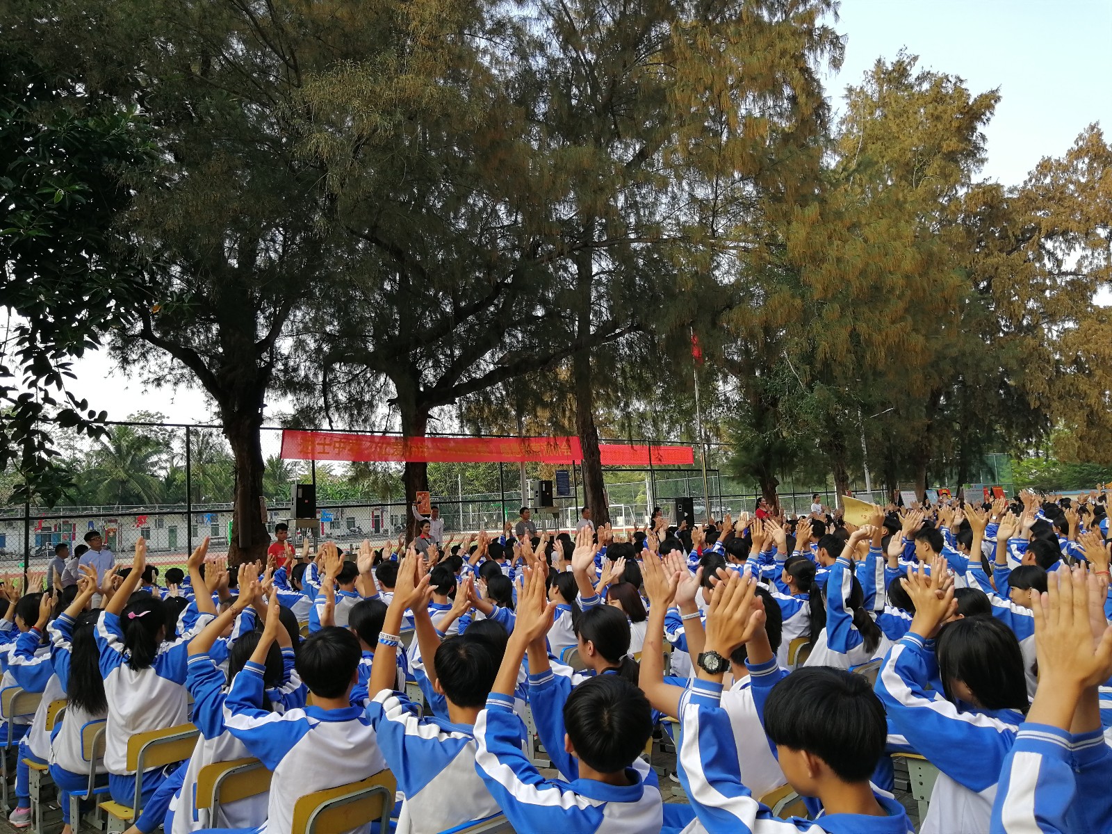 5aaf7530ecec2.jpg