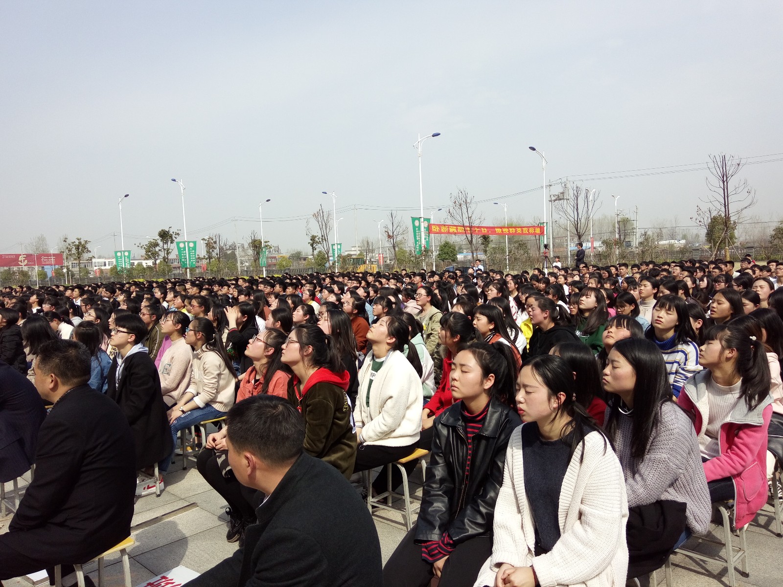 5ab60b4040950.jpg