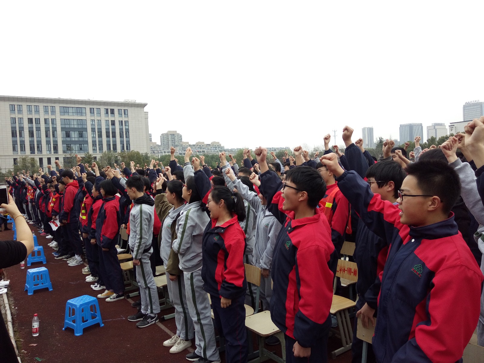 5ab89165c1d25.jpg
