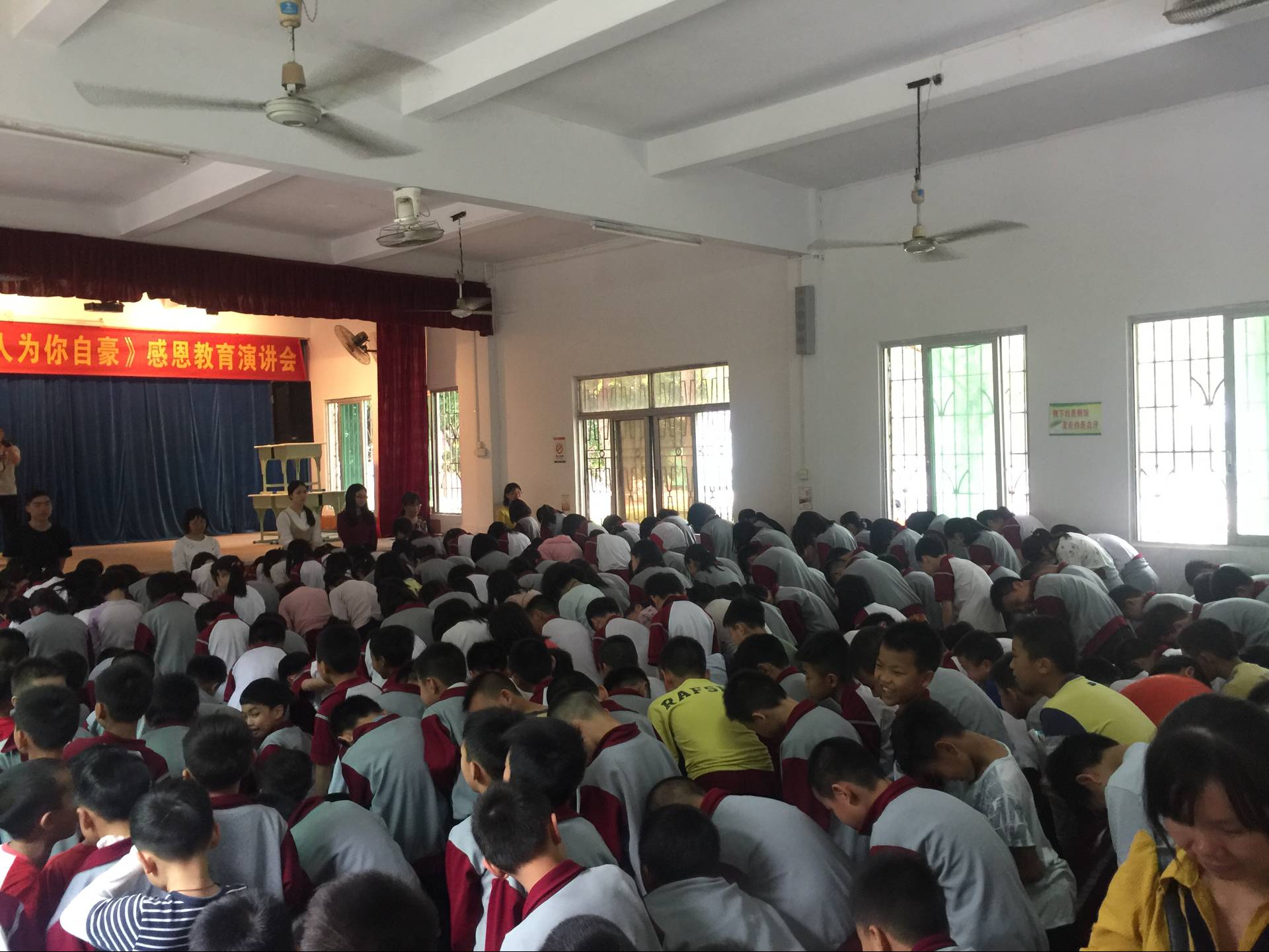 5abca6144ec80.jpg