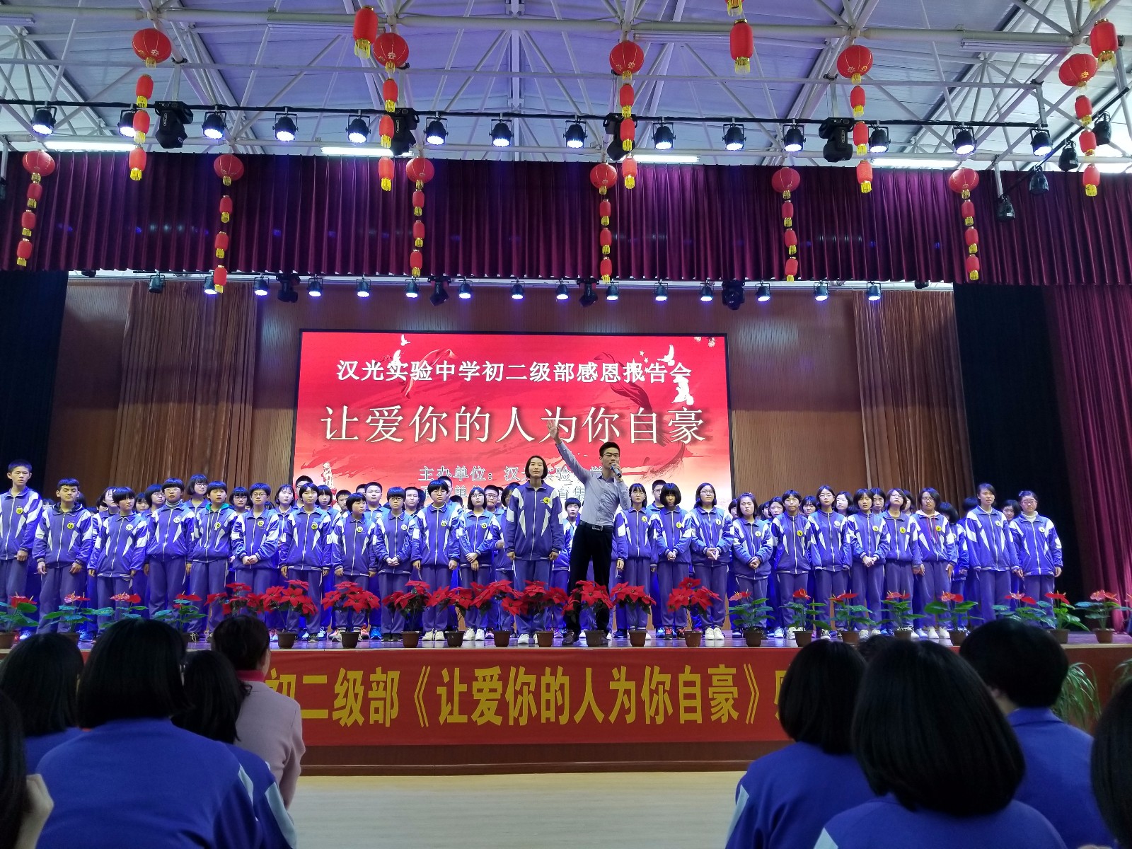 5ac183fcee349.jpg