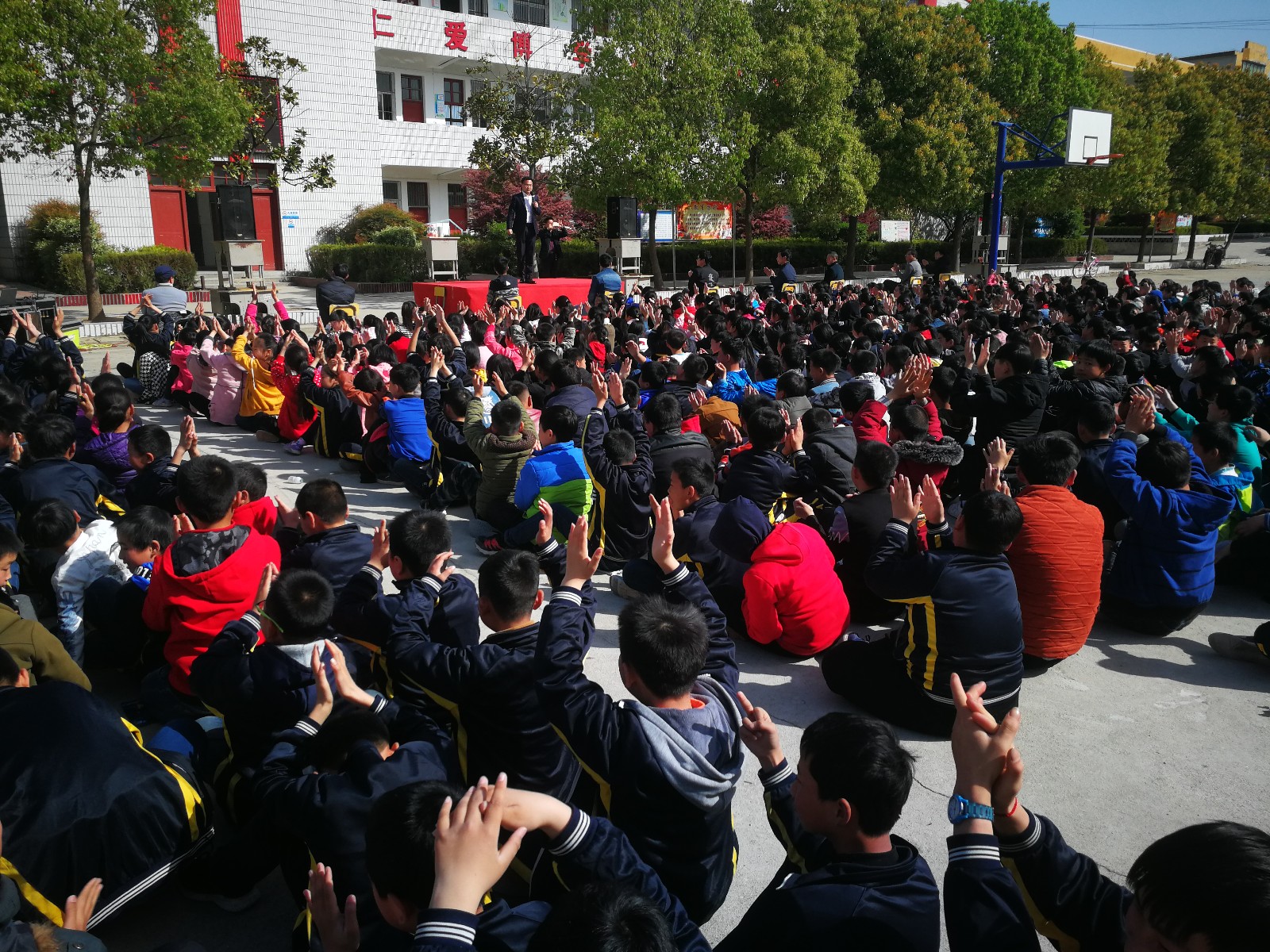 5ac988889d58f.jpg