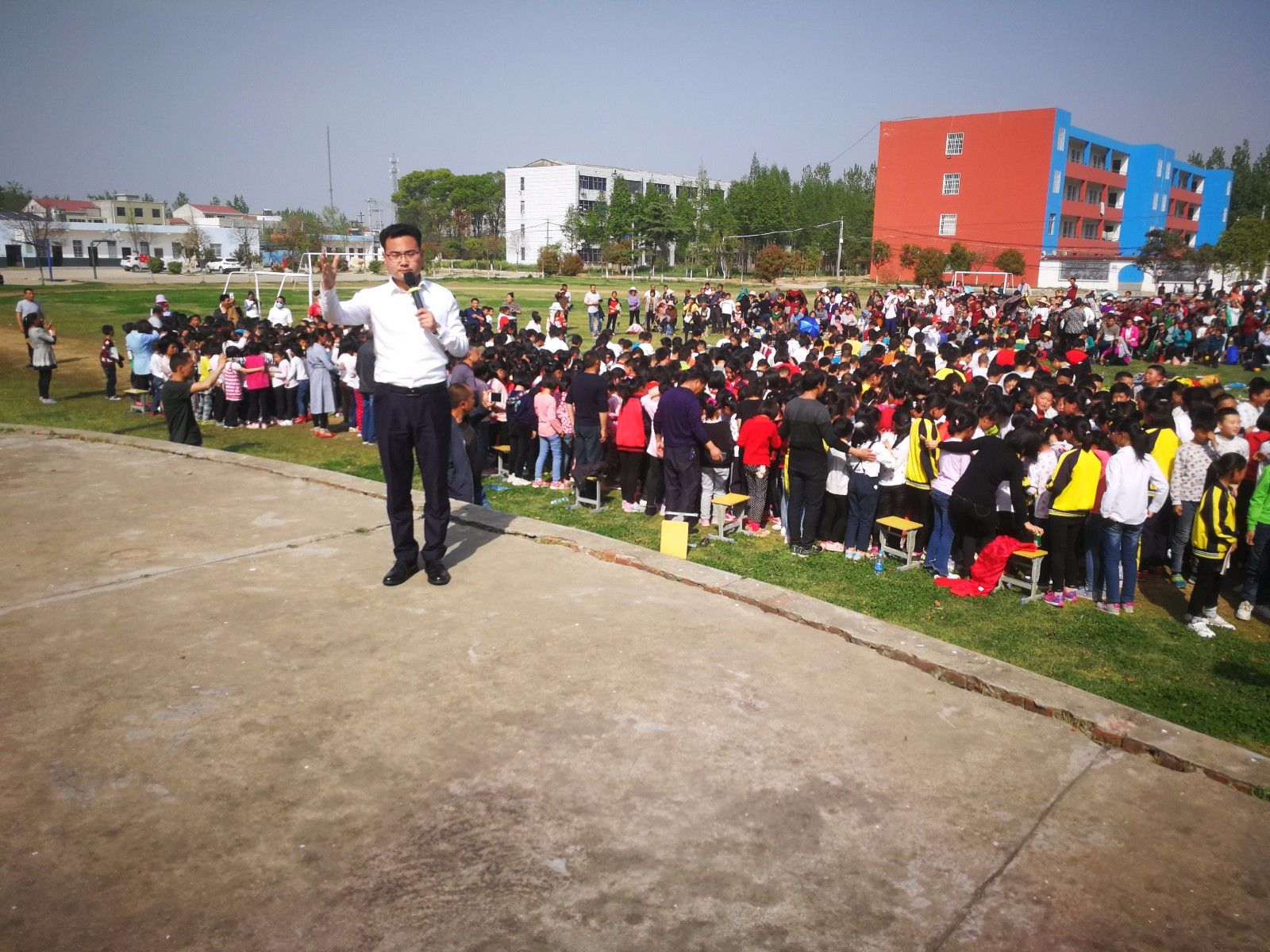 2018.4.10湖北省襄阳市襄州区双沟镇陈湾光彩小学主讲：善朝教育集团   洪伸老师