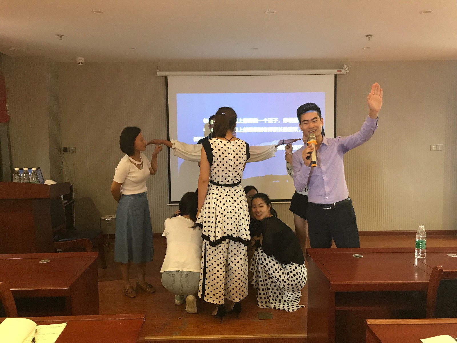 5b89113ecce90.jpg