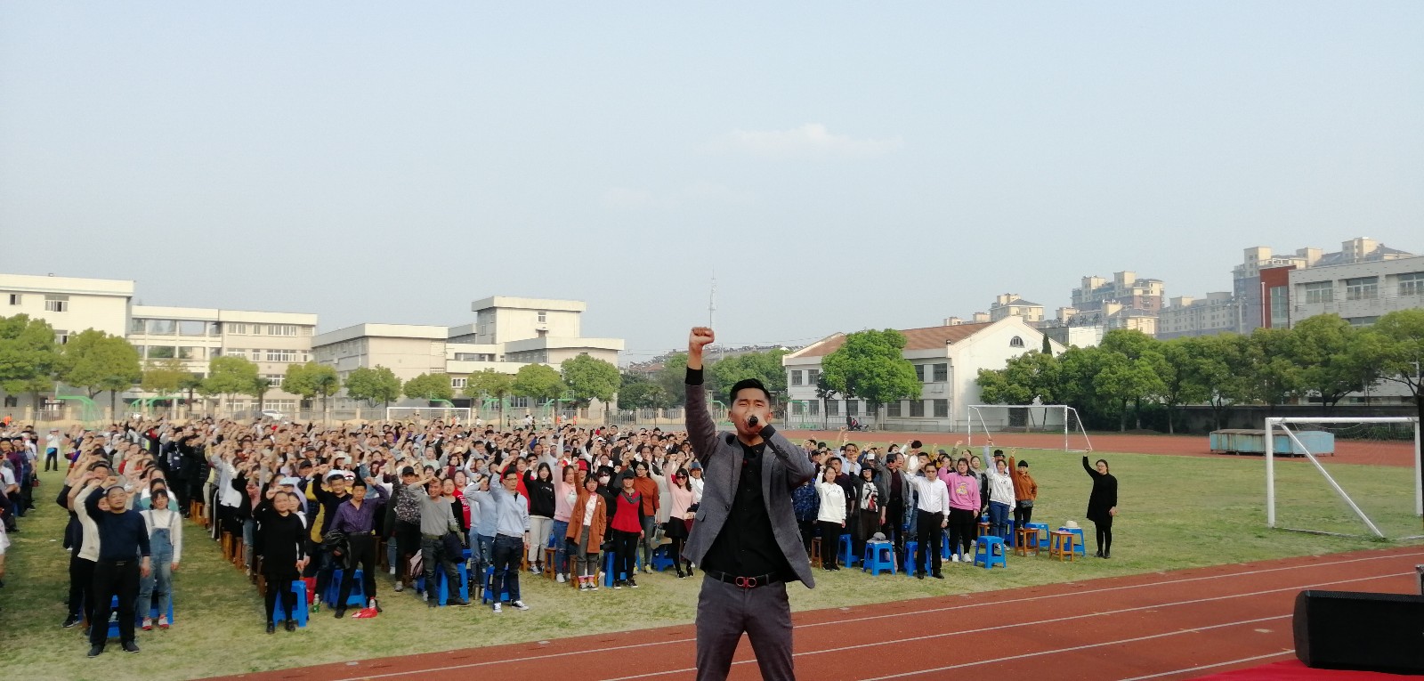 5caa93536e98d.jpg