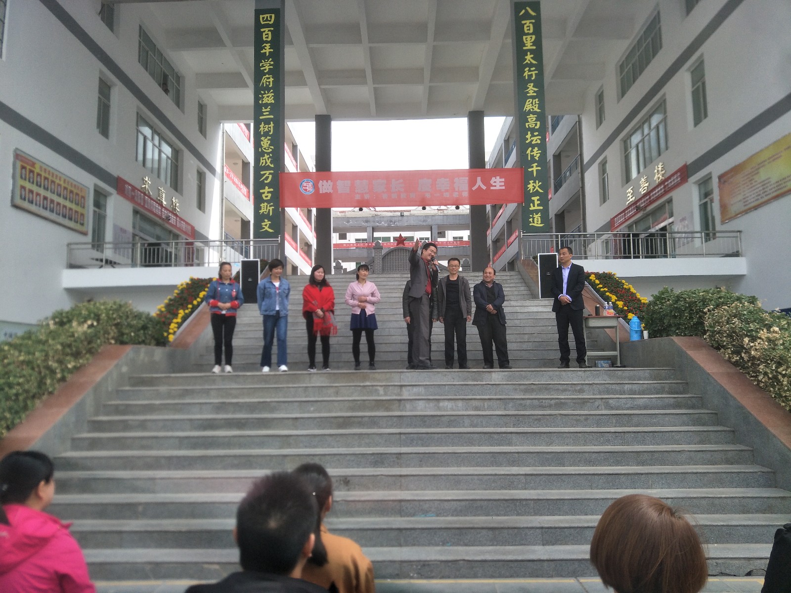 5ccf7988637d8.jpg