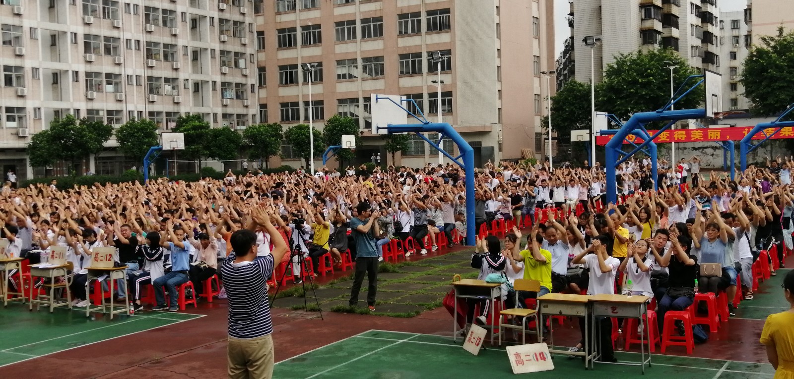 5ce8b453403e3.jpg