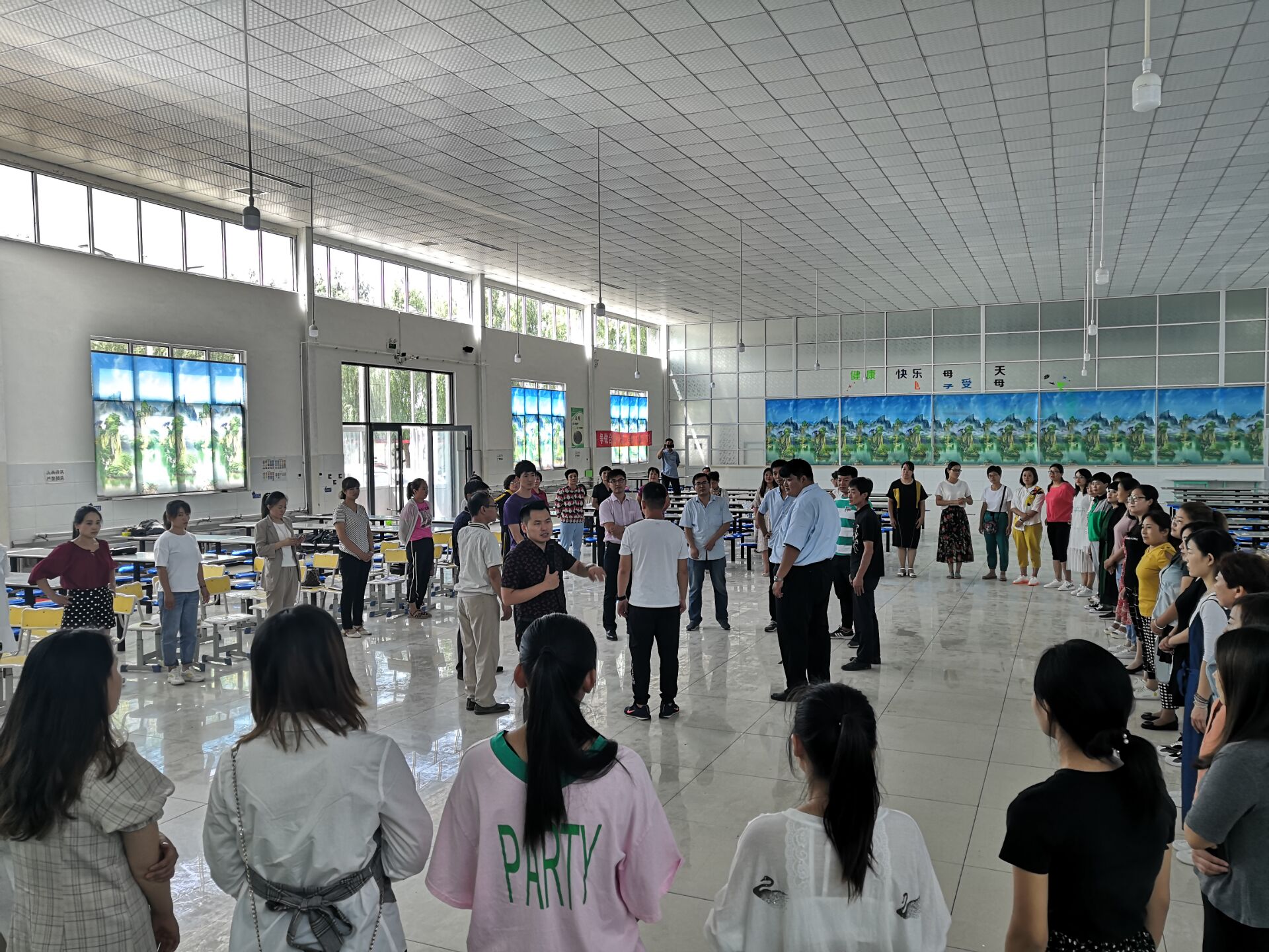 5d59e694c7898.jpg