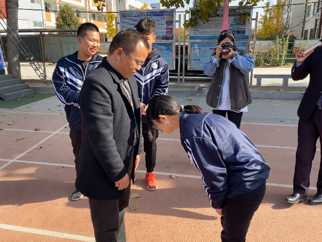 2019.11.11  河南省新乡县高级中学   主讲：善朝教育  柳瑞旗老师