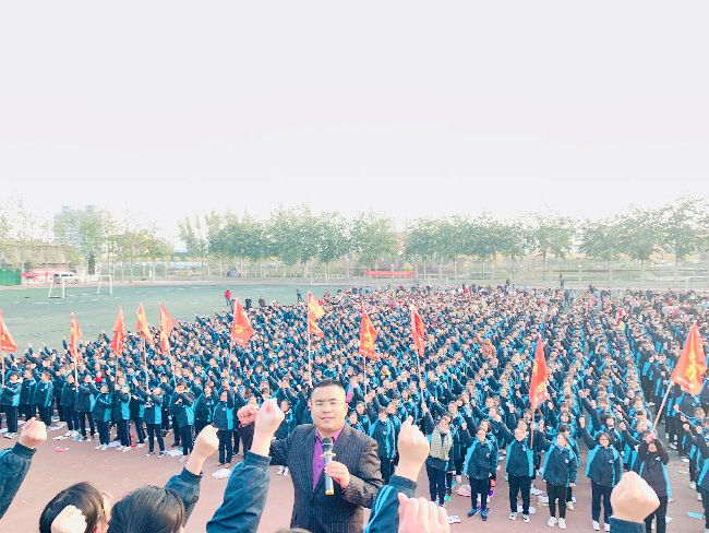 2019.11.28 河南省汤阴一中（北校区） 主讲:善朝教育     刘珑老师