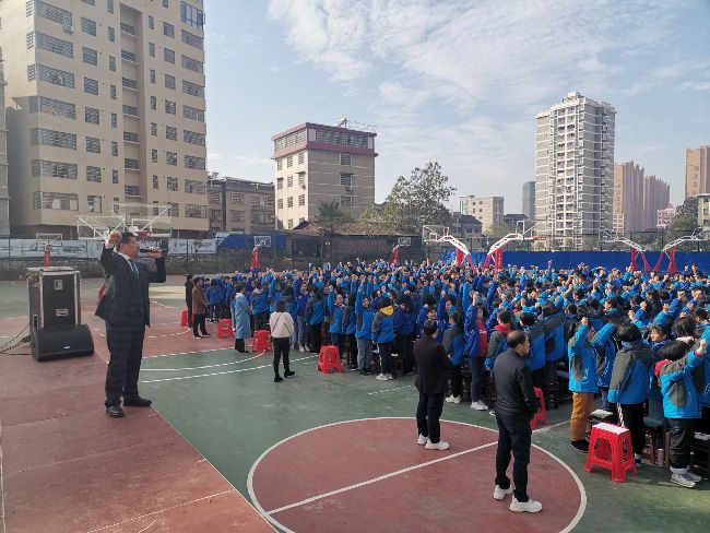 2019.12.4 湖南省邵东县第一中学分校振华实验学校 主讲:善朝教育   柳瑞旗老师
