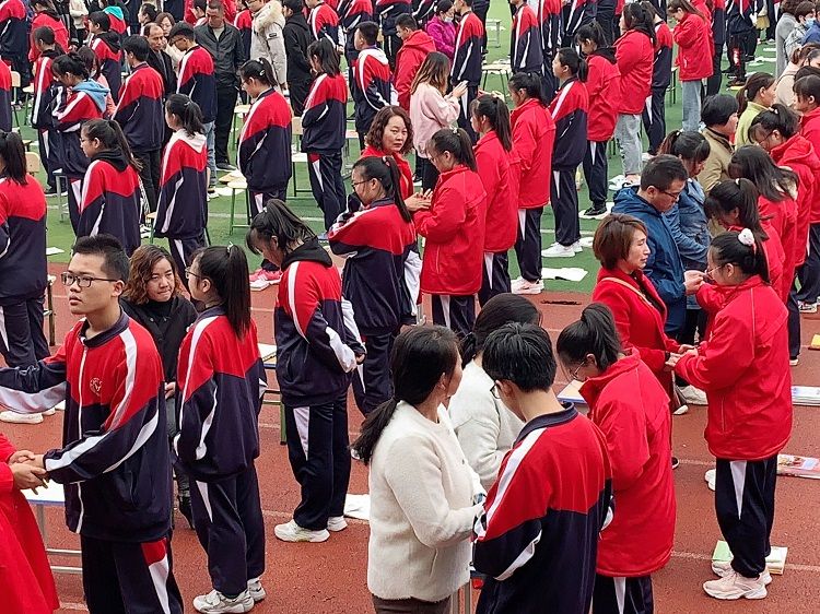 2020.10.10 山西省陵川县三宝中学 主讲：善朝教育 刘珑老师