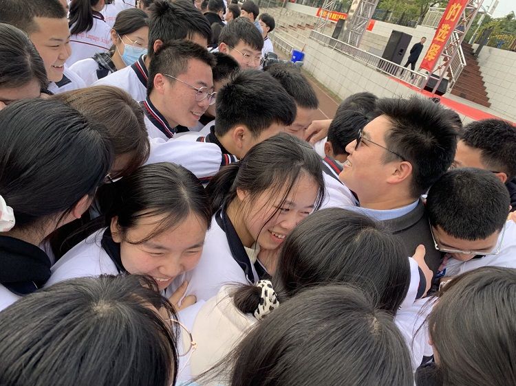 2021.3.4       四川省巴中市龙泉外国语学校 主讲：善朝教育吴畏老师