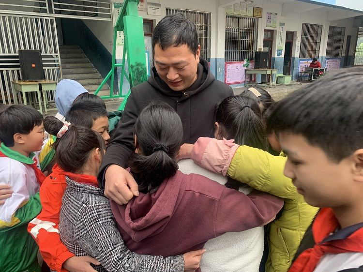 2021.4.8   贵州省铜仁市德胜屯完小 主讲：善朝教育武立斌老师