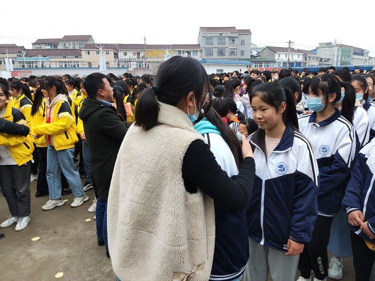 2021.4.12 安徽安庆望江县太慈中学 主讲：善朝教育丁书承老师