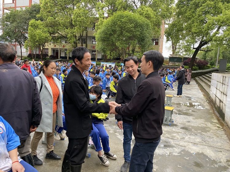 2021.4.15    贵州省天柱县白市中学 主讲：善朝教育武立斌老师