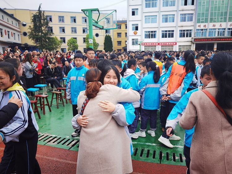 2021.4.19   贵州省黔东南苗族侗族自治州天柱县第四中学 主讲：善朝教育赵弘凯老师