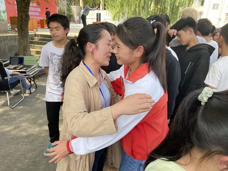 2021.4.21   贵州省平塘县摆茹中学 主讲：善朝教育武立斌老师