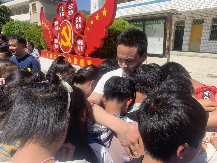 2021.4.29    贵州省大方县兴隆中学 主讲：善朝教育武立斌老师