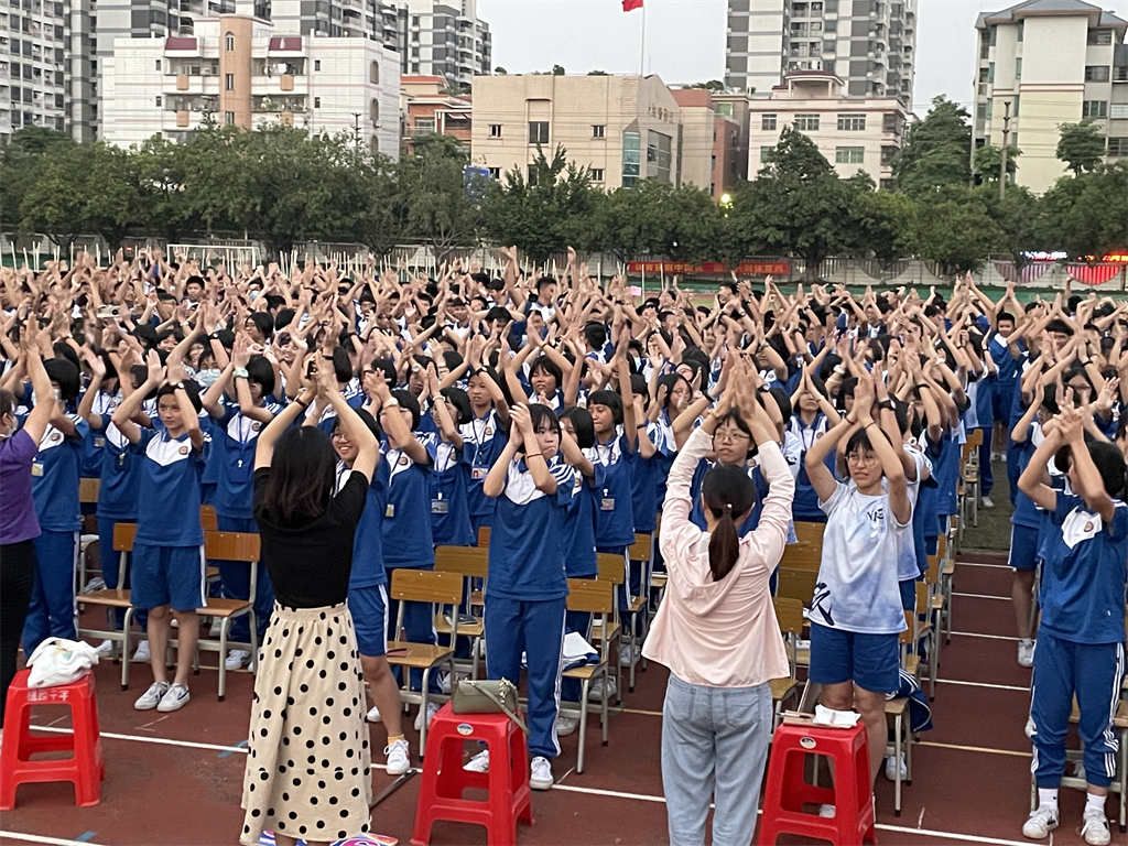 2021.11.7广东省佛山市桃园中学周廷逾
