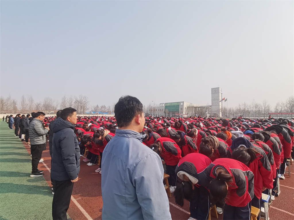 2.24山东省菏泽市定陶区第二中学 王弘涛老师