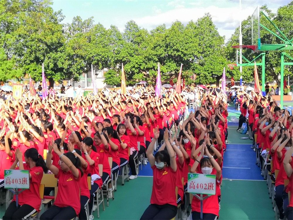 6月12日云南楚雄彝族自治州元谋县一中周廷谕老师