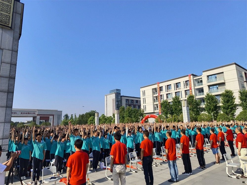 6月15日湖北省襄阳市第四中学房善朝老师