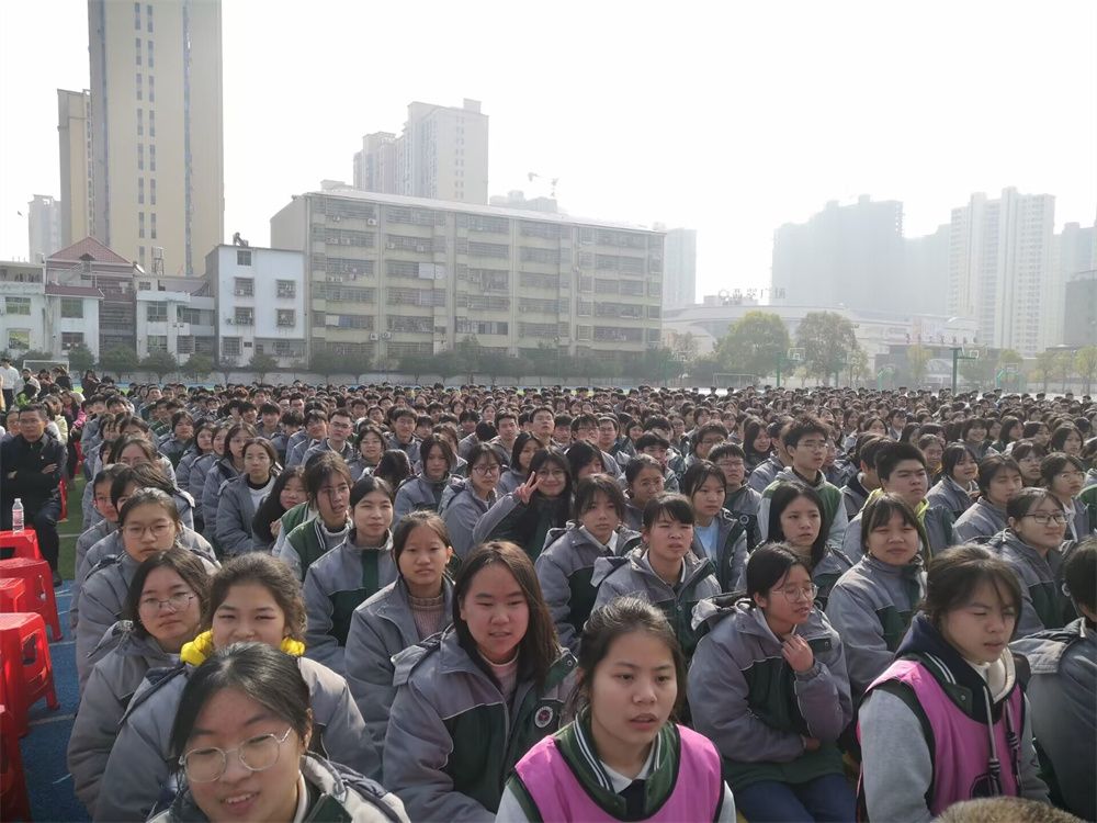 2.21江西省兴国县三中周廷谕老师