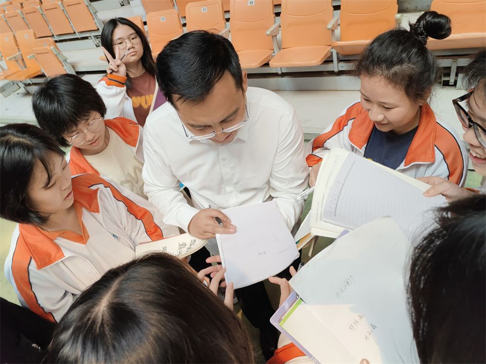 4.14广东省揭阳华侨高级中学房善朝老师