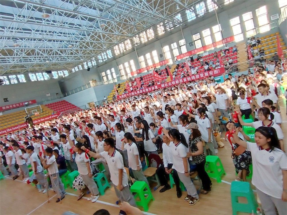 8.27四川省自贡市衡川实验学校王弘韬老师