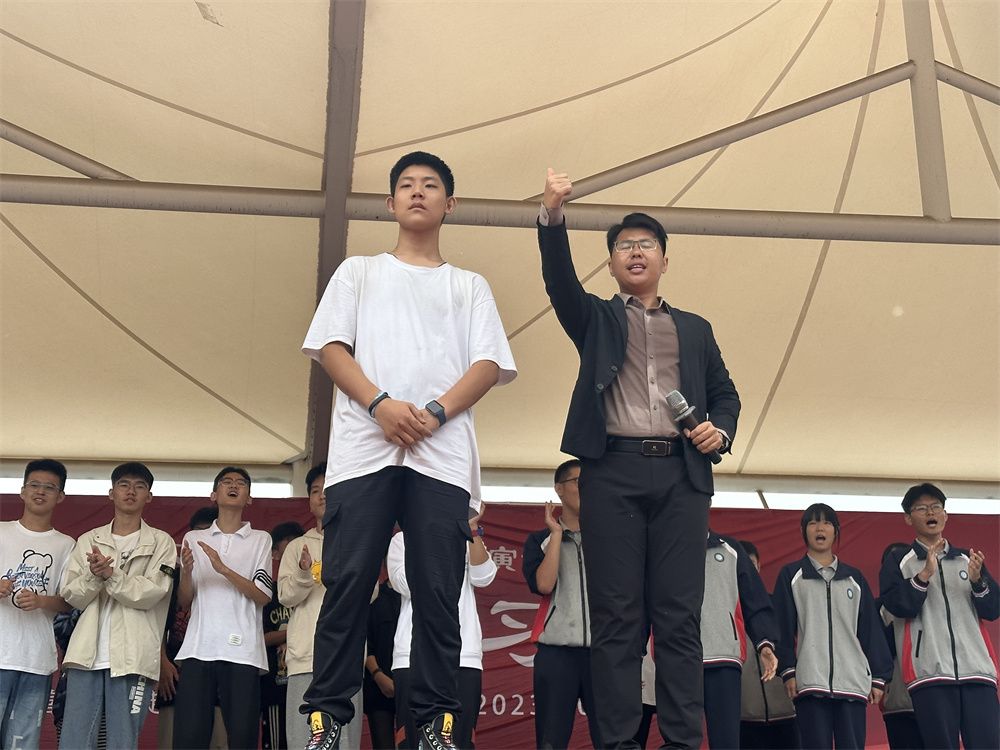 9.10河北邯郸汇文中学赵弘凯老师