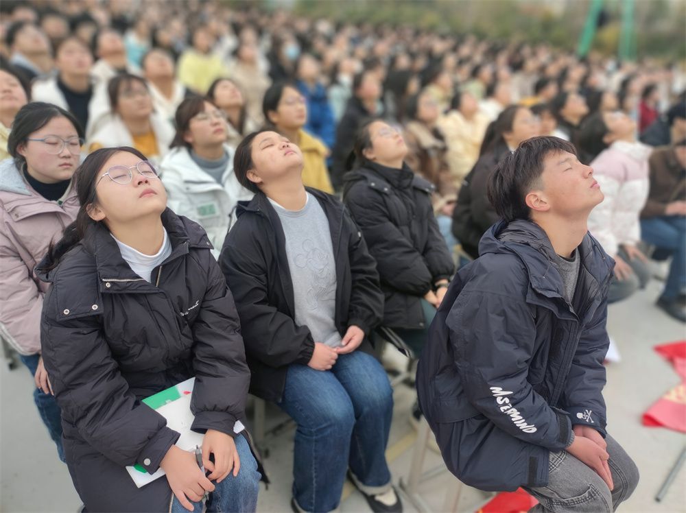 11月28日安徽省利辛县启明东方中学赵泽老师