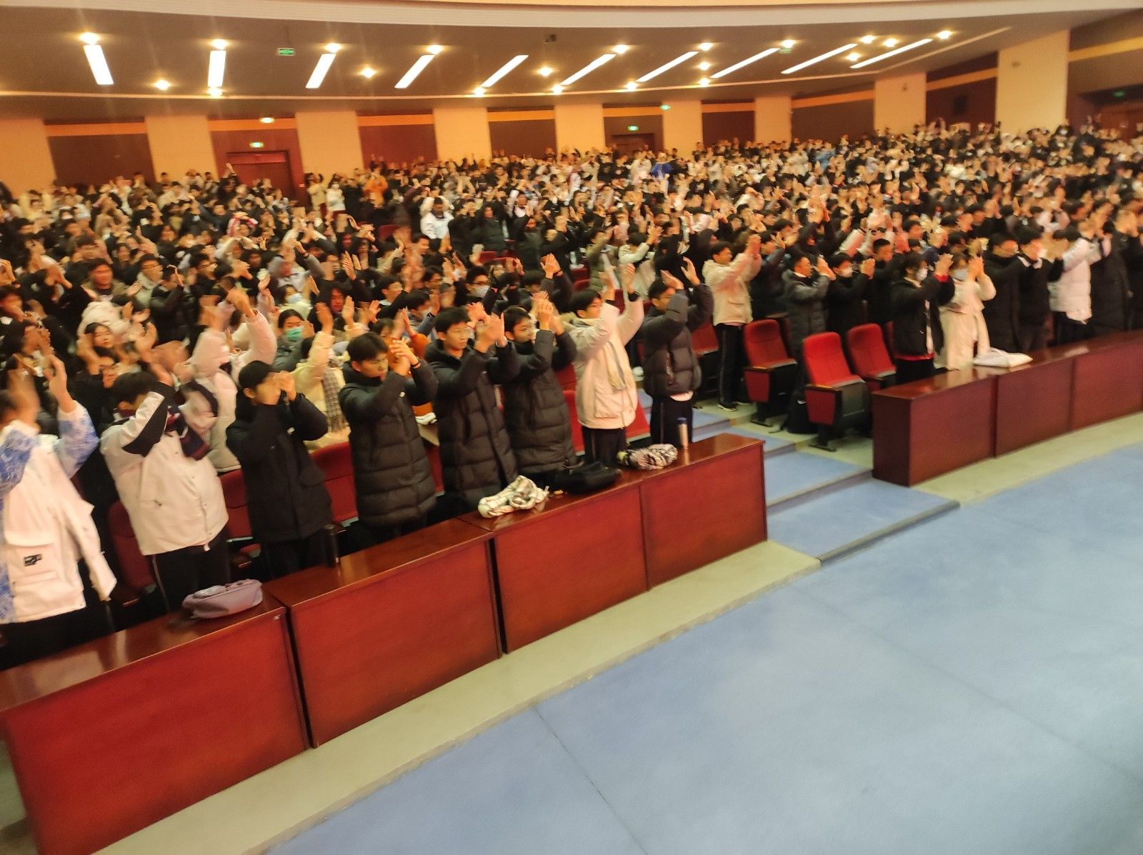 12月22日山东省济宁市兖州区一中赵泽老师