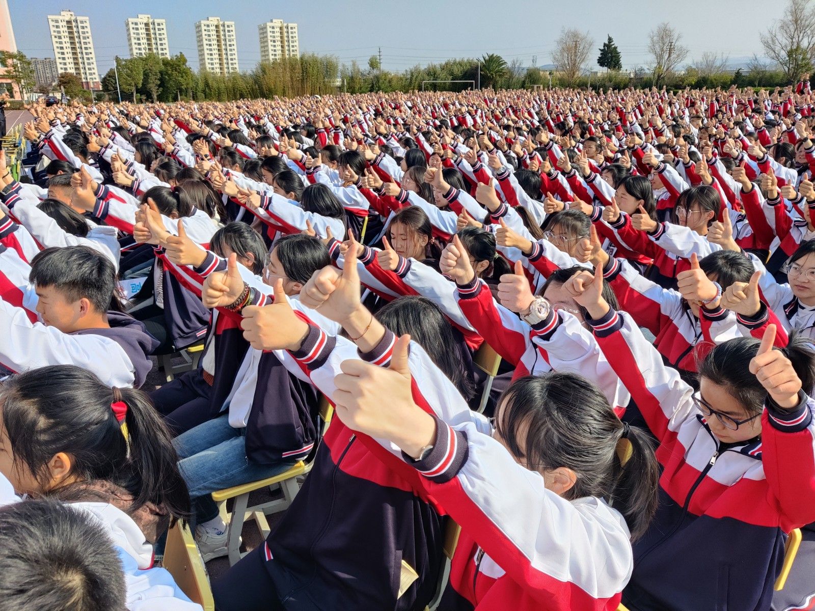 2月22日曲靖市沾益区第四中学《挑战极限  为梦而战》柳瑞旗老师