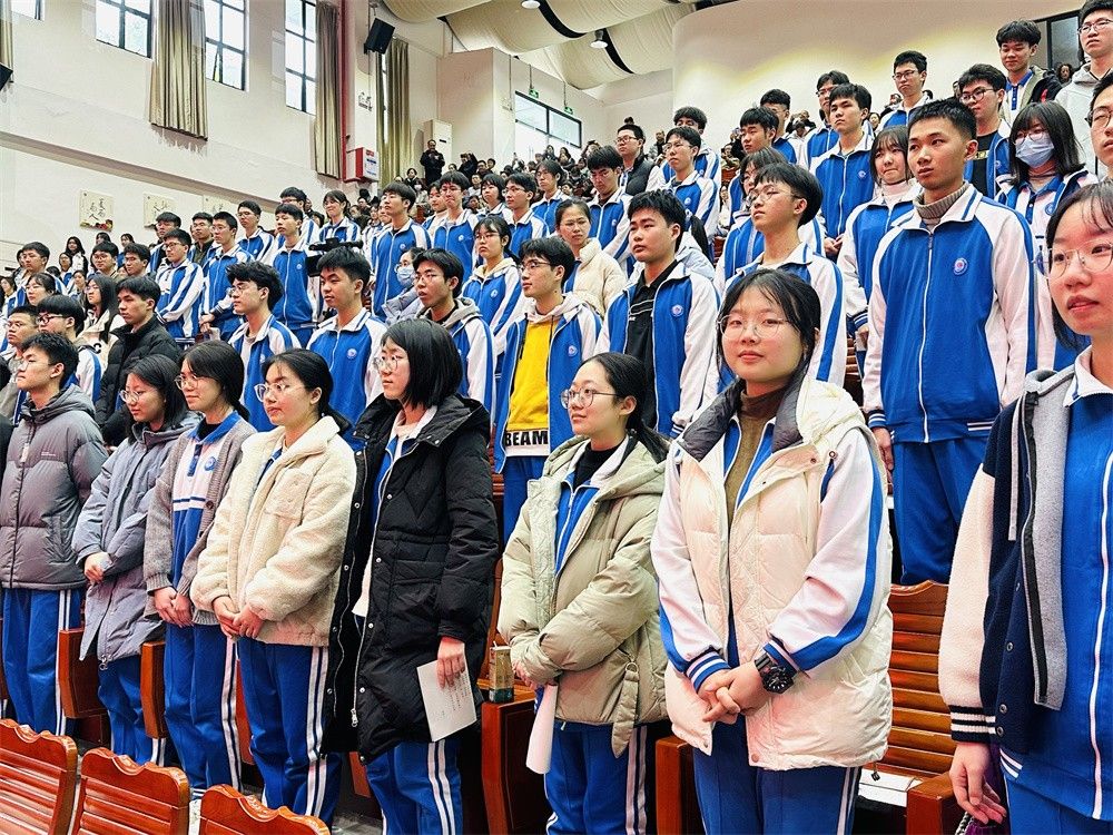 3月3日广东省梅县外国语学校《挑战高考极限 梦想成就未来》弘远老师