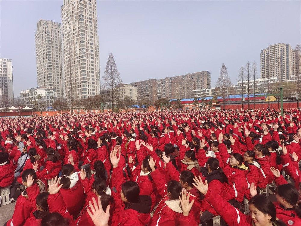 3月6日江苏省连云港市东海县外国语学校《秣马扬鞭酬壮志 百日鏖战誓凯旋》王弘韬老师