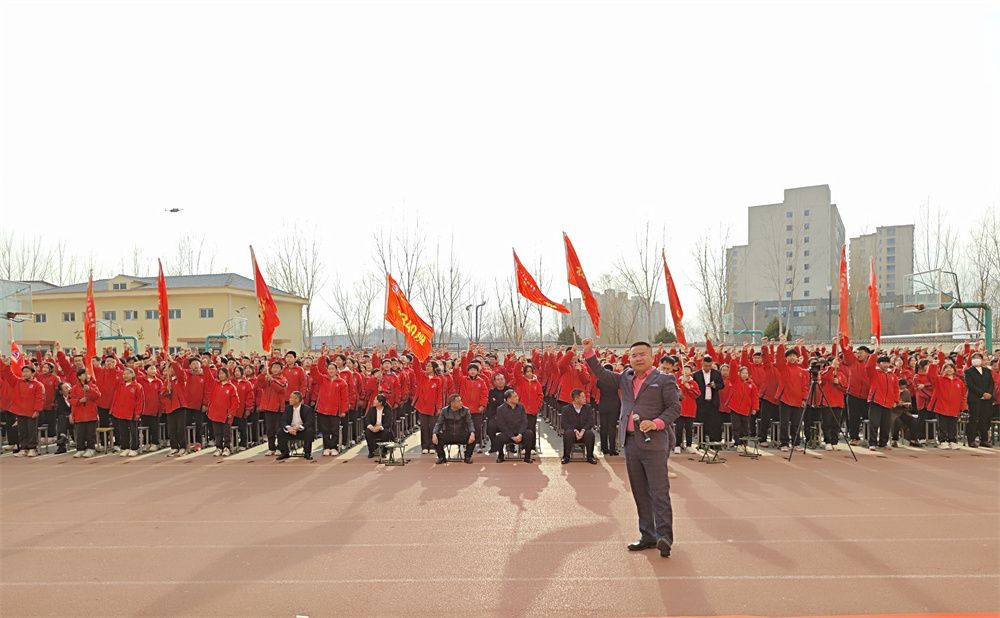 3月15日山西省沁县实验中学《挑战自我极限  激情成就梦想》 刘珑老师