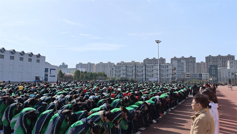 3月21日河南省信阳市淮滨县实验中学《龙行龘龘迎百日  前程朤朤向未来》周廷谕老师