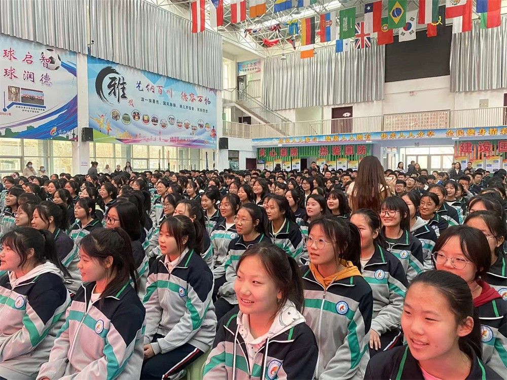 3月21日内蒙古赤峰市天山六中《百日亮剑凌云志  金榜夺魁中考时》毛一鸣老师