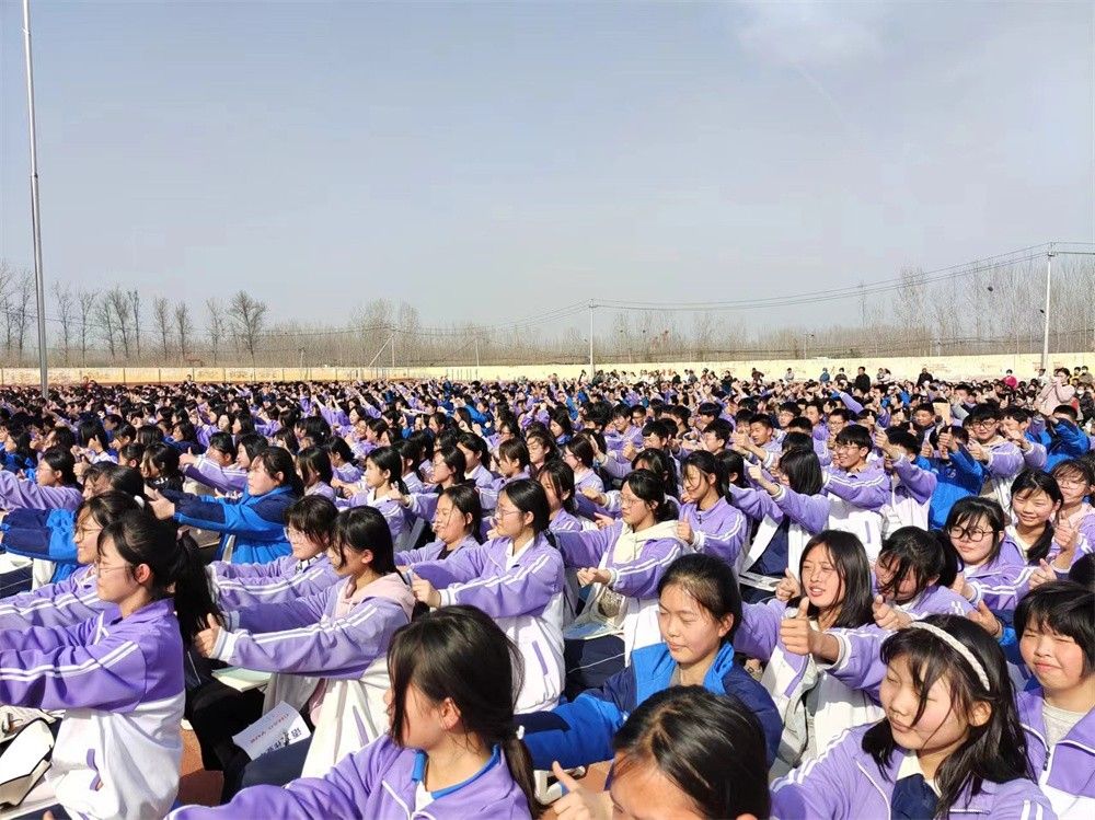 3月21日山东省聊城市茌平区菜屯镇中学《点燃生命与学习的激情》赵弘毅老师