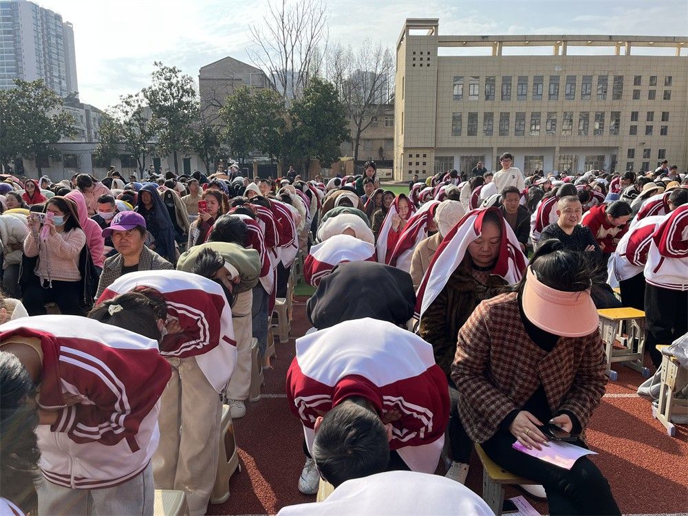 3月26日湖北随州广水市永阳学校《梦想成就未来  家校共铸辉煌》武立斌老师