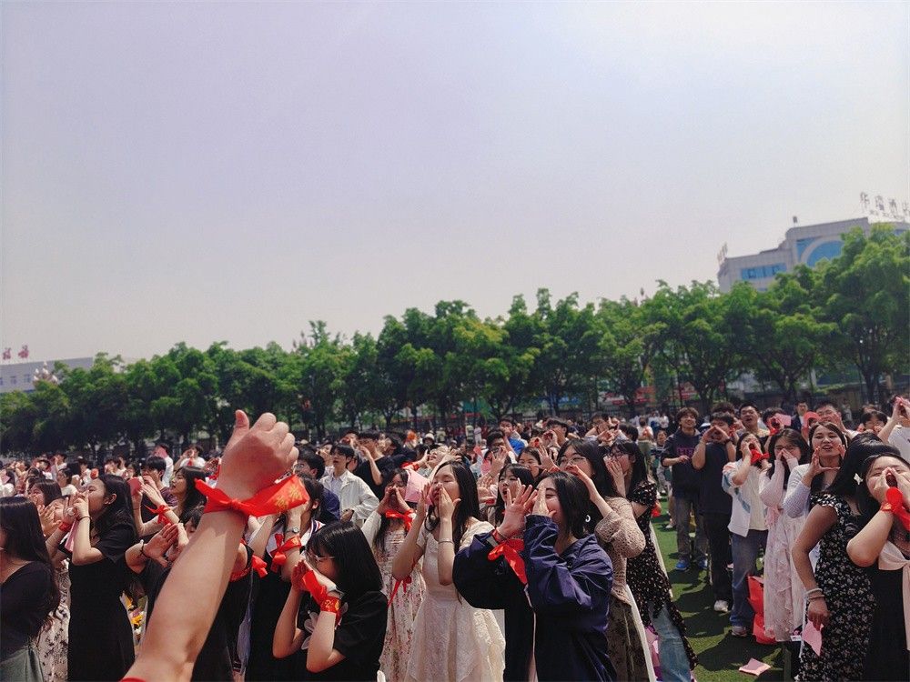5月6日四川省德阳市罗江区七一潺亭中学《十八而志    拼搏圆梦》赵弘凯老师