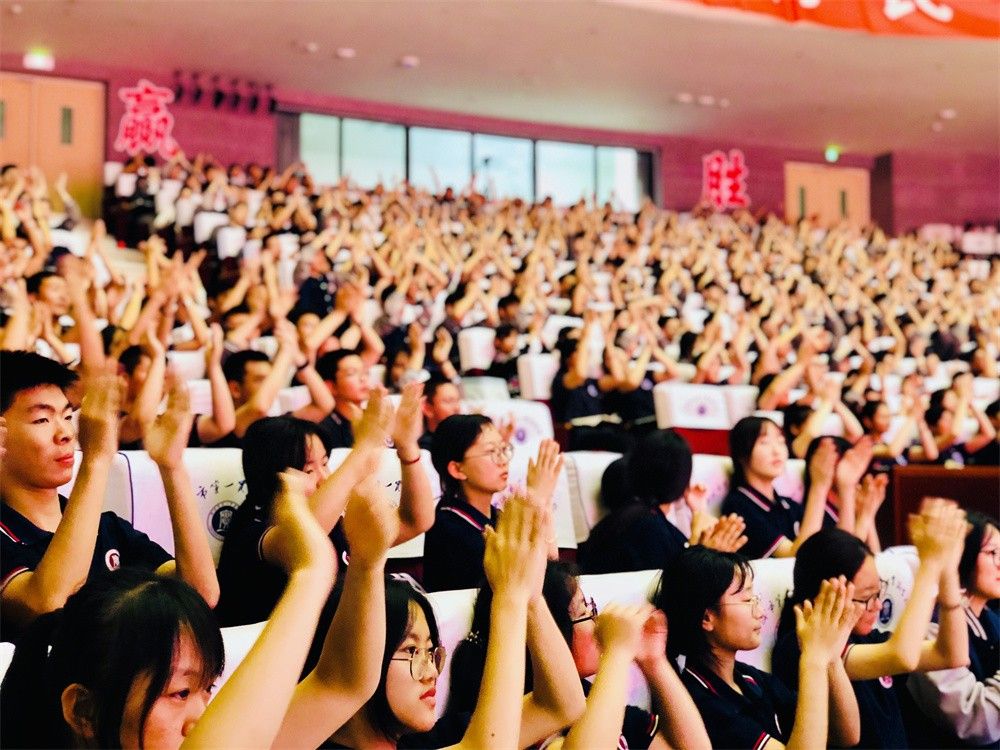 5月17日山东省聊城市第一实验学校《给力高考  快乐冲刺》房善朝老师