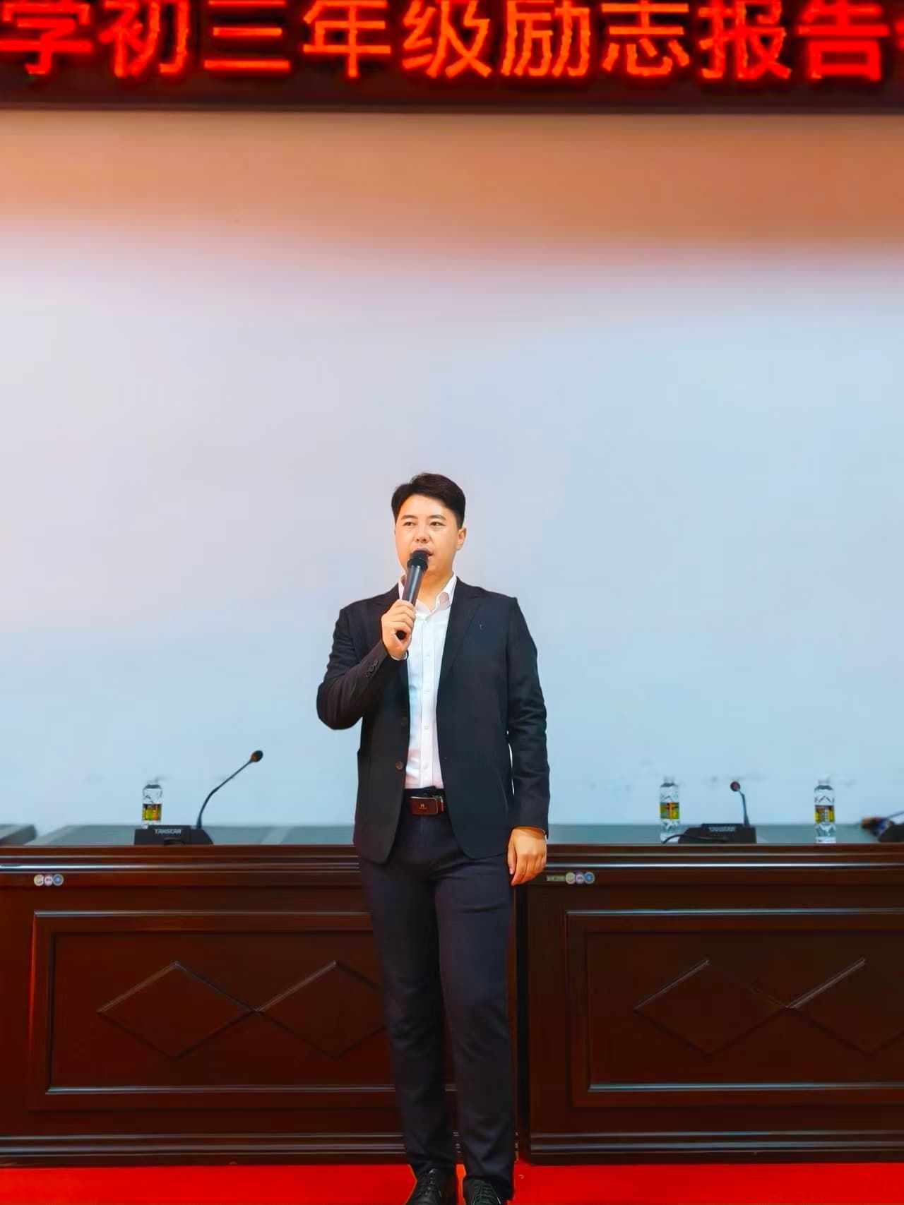 10.16海南热带海洋学院附属中学 赵弘凯老师