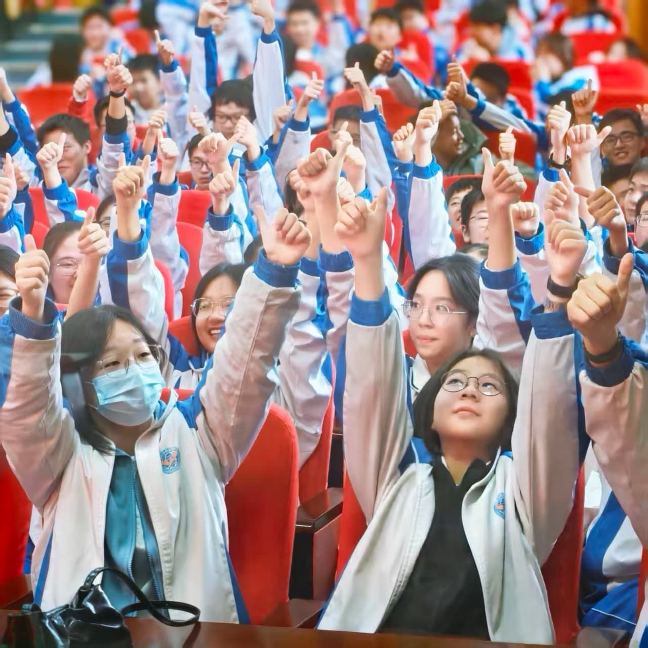 10.19湖南省岳阳市外国语学校 赵弘凯老师